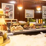 Hotel Leonet